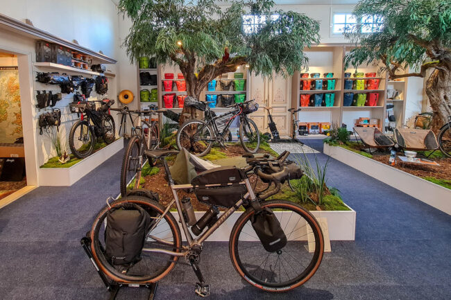 Saint Christopher vakantiefietswinkel bikepacking